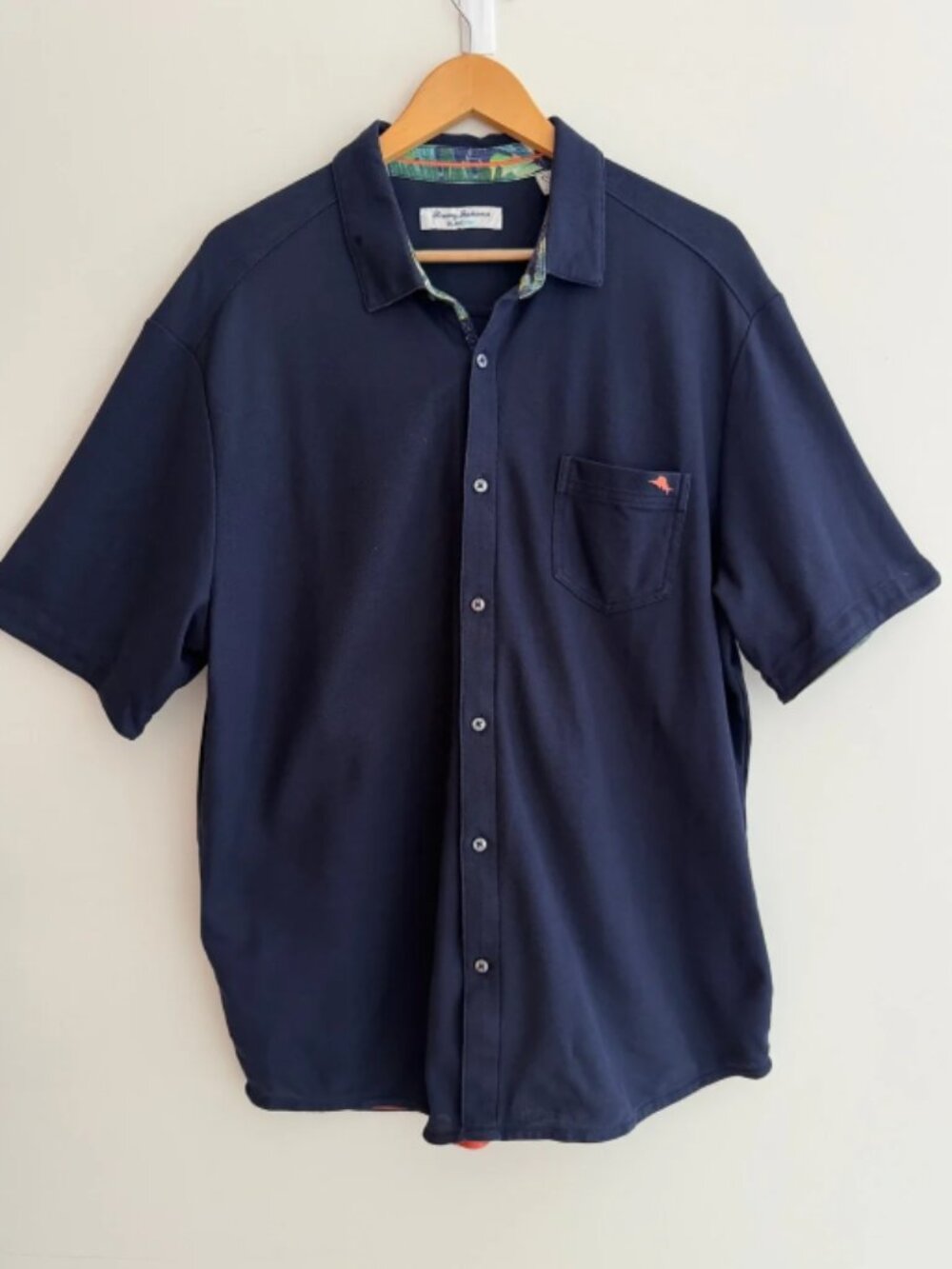 TOMMY BAHAMA Sunnyvale Blooms IslandZone Five O'Clock Shirt Short